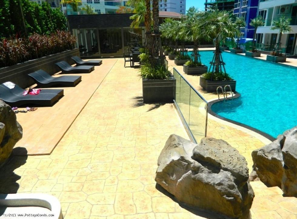 The Cliff Residence Condo 芭達亞 外观 照片